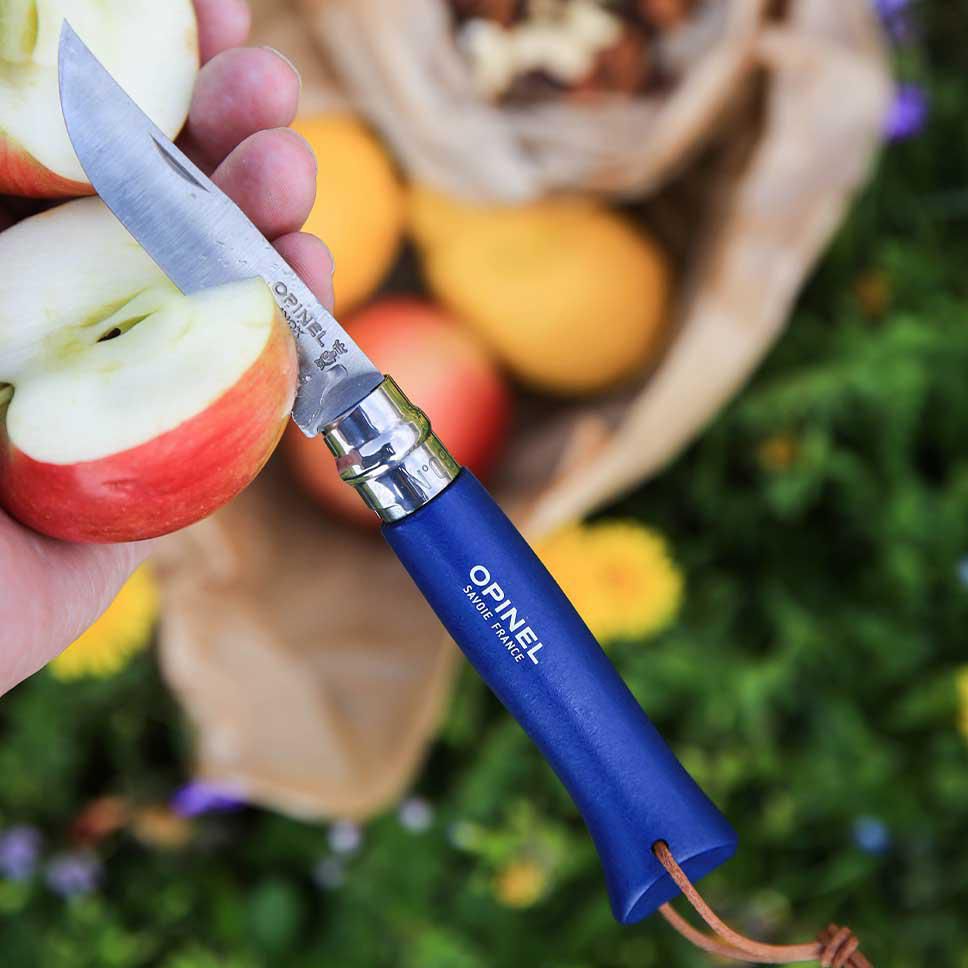 Opinel Colorama No 08 zakmes in een riemetui