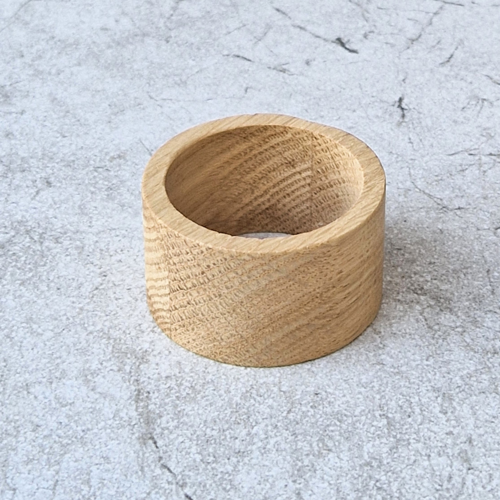 Eierhouder uit eikenhout Ø 50×30 mm, hardwax