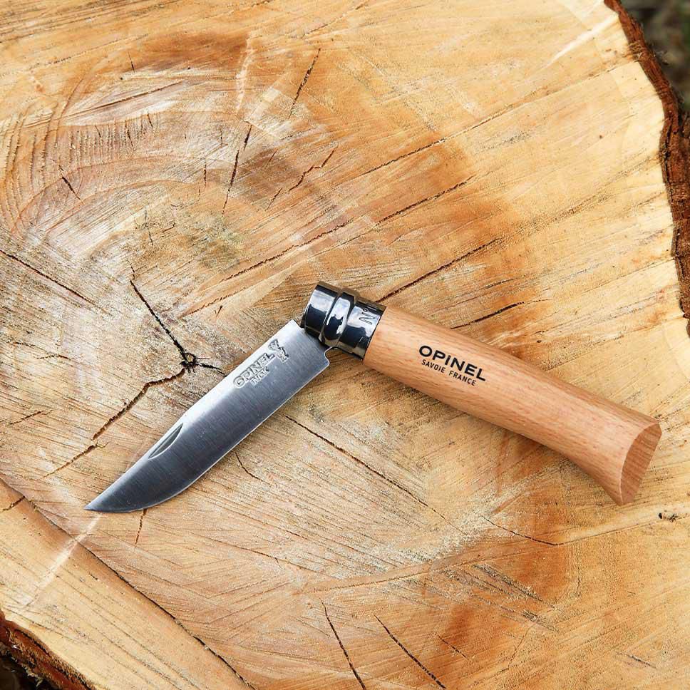 Opinel Inox No 08 zakmes in een riemetui